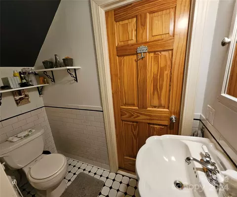 Bath - 122 Knight Ln, Lawndale, NC 28090 photo 2 of 2