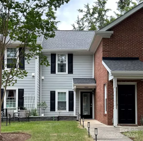 9411 Vicksburg Park Ct, Charlotte, NC 28210