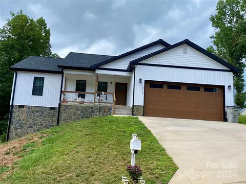 1213 Winter Sw Pl SW, Lenoir, NC 28645