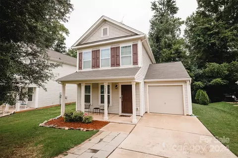 1021 Rook Rd, Charlotte, NC 28216