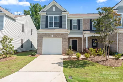 Exterior - 473 Hunters Dance Rd, Fort Mill, SC 29708 photo 2 of 4