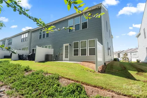 Exterior - 473 Hunters Dance Rd, Fort Mill, SC 29708 photo 3 of 4
