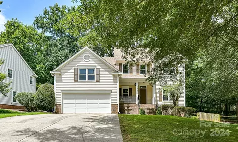 152 Southhaven Dr, Mooresville, NC 28117