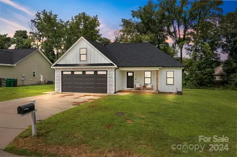 1235 Stonewyck Dr, Salisbury, NC 28146