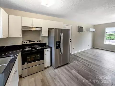 Kitchen - 721 3rd Ave, Gastonia, NC 28054 photo 2 of 2