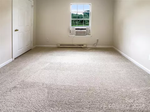 Bedroom - 721 3rd Ave, Gastonia, NC 28054 photo 3 of 4