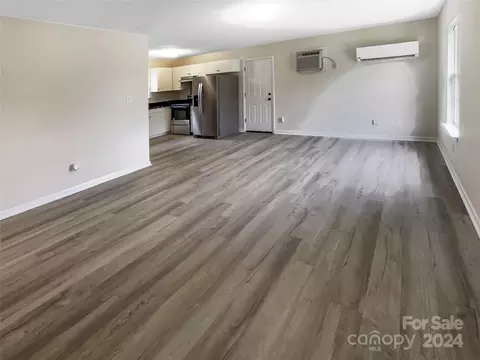 Living - 721 3rd Ave, Gastonia, NC 28054 photo 2 of 4