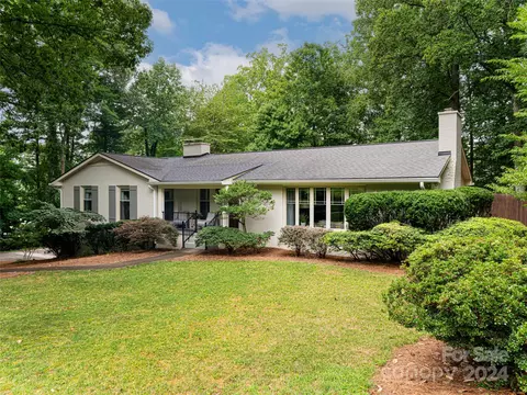 20 Westridge Dr, Asheville, NC 28803