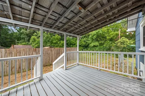 Exterior - 326 E 20th St, Kannapolis, NC 28083 photo 2 of 3