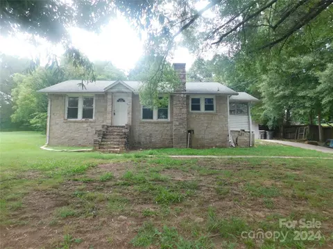 212 Easy St, Concord, NC 28027