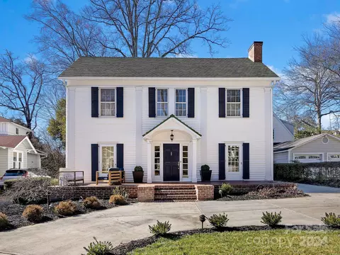 2210 Westminster Pl, Charlotte, NC 28207