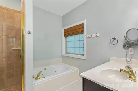 Bath - 5004 Cedar Park Ct, Monroe, NC 28110 photo 1 of 1