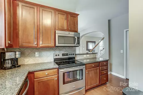 Kitchen - 520 Bent Leaf 8 Ct #8, Fort Mill, SC 29708 photo 2 of 3