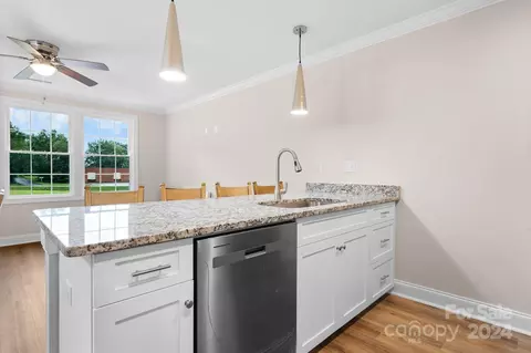 1036 10th Ne 26 Ave NE #26, Hickory, NC 28601