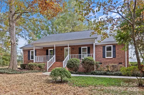 7610 Surry Ln, Indian Trail, NC 28079