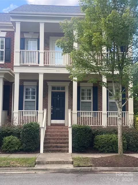 441 Ohenry Ave, Davidson, NC 28036