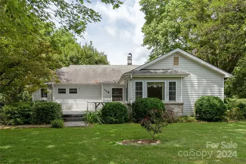 148 Neely Rd, Brevard, NC 28712