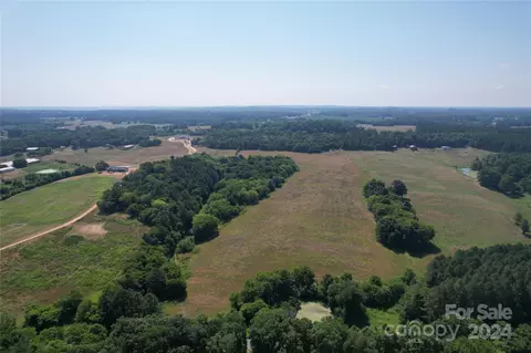 8768 Sunflower Trl, Mount Pleasant, NC 28124