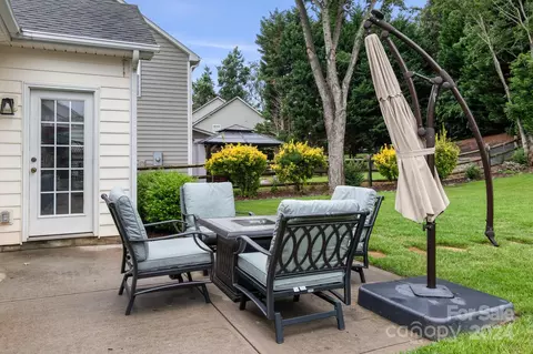 536 Saint George Rd, Fort Mill, SC 29708 photo 8