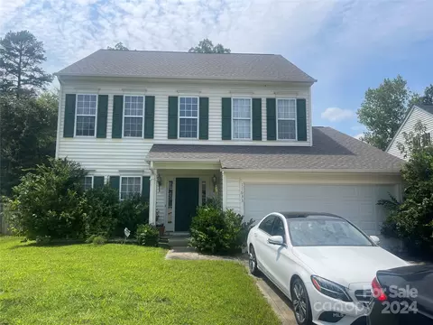 11633 Northwoods Forest Dr, Charlotte, NC 28214