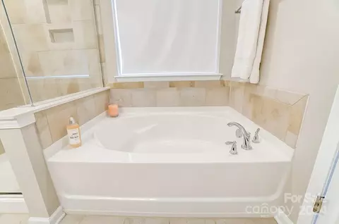 Bath - 5017 Fenwick Ct, Lancaster, SC 29720 photo 3 of 4