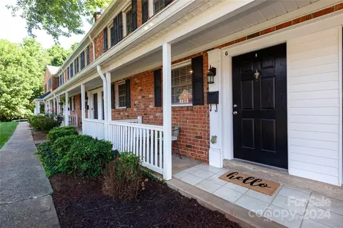 1330 Green Oaks G Ln #G, Charlotte, NC 28205