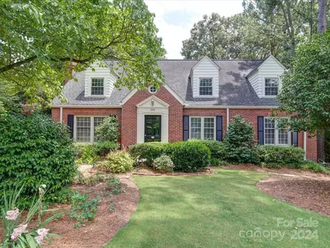 1119 S Belvedere Ave, Gastonia, NC 28054