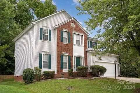 3600 Annandale Dr, Charlotte, NC 28269