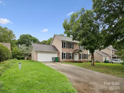 10618 Whittersham Dr, Charlotte, NC 28262