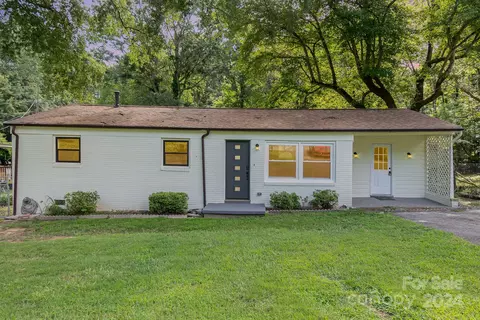 3006 Fallswood Dr, Gastonia, NC 28052