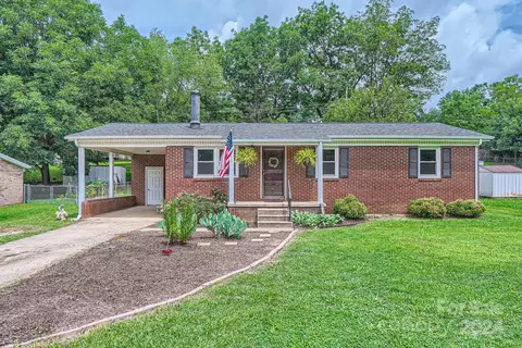 508 Bridges Dr, Kings Mountain, NC 28086