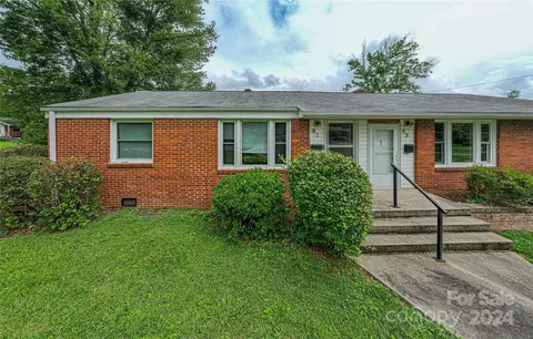 61 Trowbridge Ln, Brevard, NC 28712