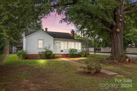 707 2nd St, Spencer, NC 28159