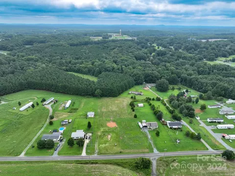 Lowder Road, New London, NC 28127