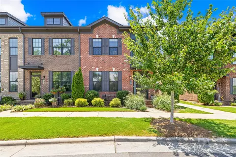 260 Linestowe Dr, Belmont, NC 28012
