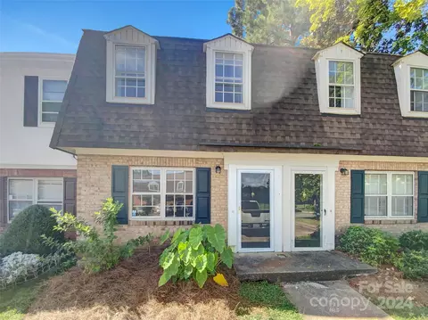 5807 Hunting Ridg Lan Ln #E, Charlotte, NC 28212