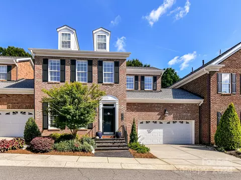 9415 Bonnie Briar Cir, Charlotte, NC 28277