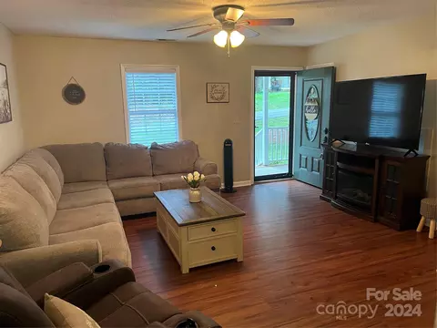 Living - 1307 Bell St, Salisbury, NC 28144 photo 2 of 2