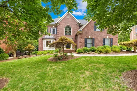 8533 Corolla Ln, Charlotte, NC 28277