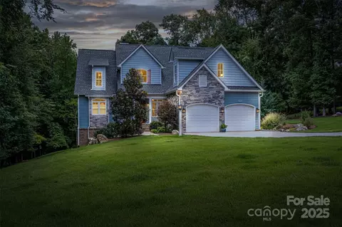 2593 Cozy Cove Dr, York, SC 29745