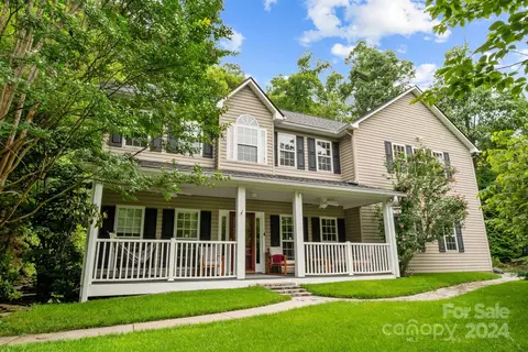 96 Cliffview Dr, Asheville, NC 28803