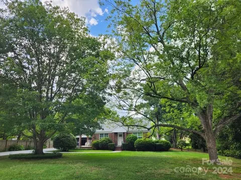 121 Briarwood Dr, Rock Hill, SC 29732