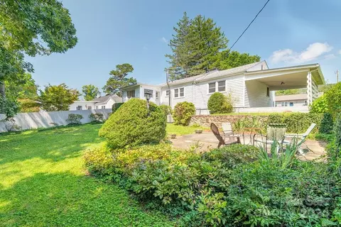 225 Governors View Rd, Asheville, NC 28805