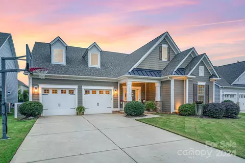 12511 Old Westbury Dr, Cornelius, NC 28031