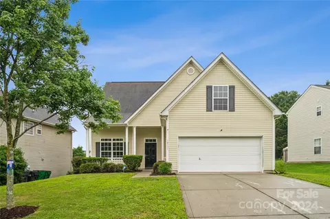 14131 Bernardy Ln, Charlotte, NC 28269
