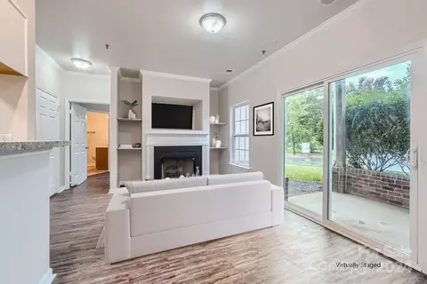 2519 Carya Pond Ln, Charlotte, NC 28212