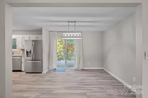 7505 Sarah Dr, Denver, NC 28037 photo 4