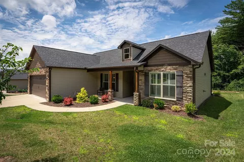 148 Water Leaf Dr, Weaverville, NC 28787