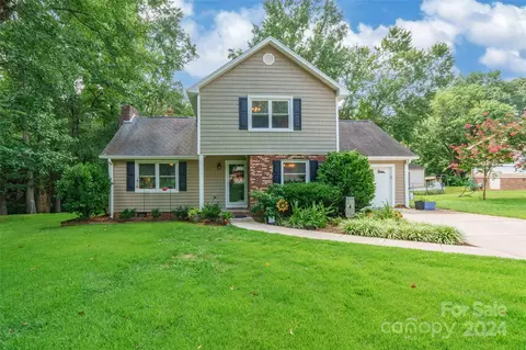 134 Melody Dr, Gastonia, NC 28056