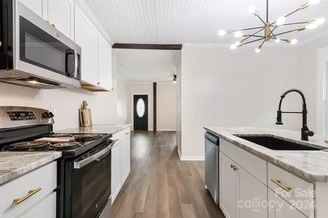 22 Central Ave, Granite Falls, NC 28630